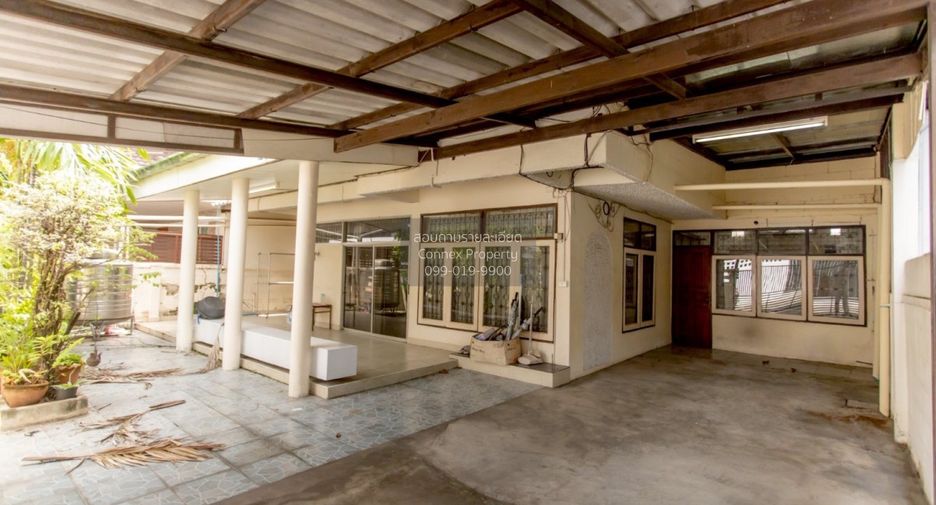 For sale 4 ベッドルーム house in Lat Phrao, Bangkok
