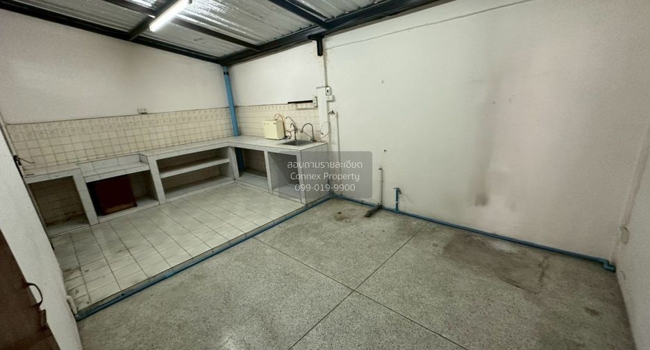 For sale 4 ベッドルーム house in Lat Phrao, Bangkok