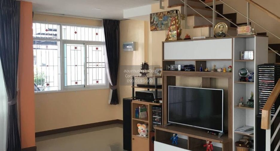 For sale 3 bedrooms townhouse in Bang Khae, Bangkok