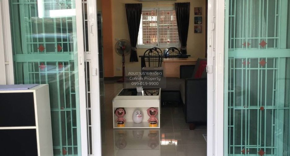 For sale 3 bedrooms townhouse in Bang Khae, Bangkok