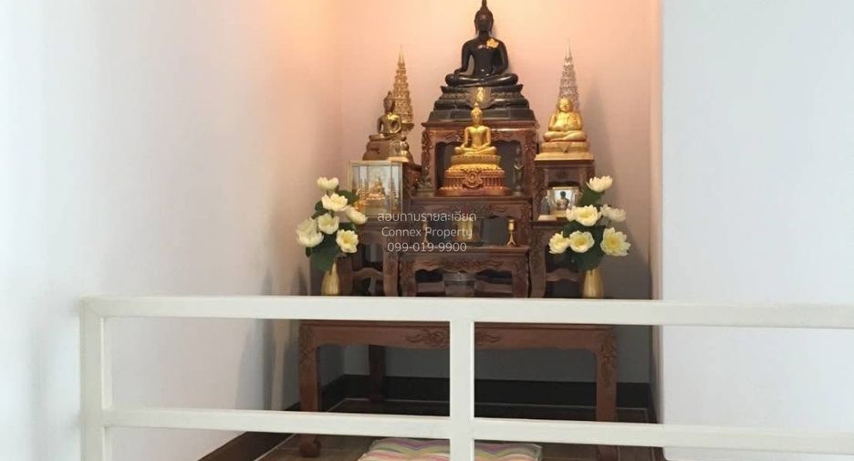 For sale 3 bedrooms townhouse in Bang Khae, Bangkok