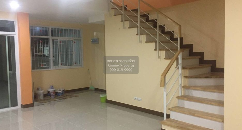 For sale 3 bedrooms townhouse in Bang Khae, Bangkok