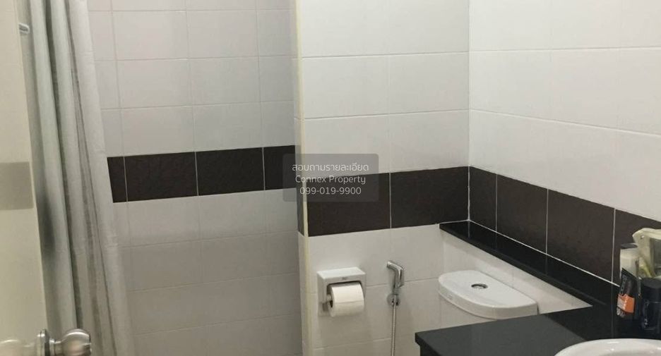 For sale 3 bedrooms townhouse in Bang Khae, Bangkok