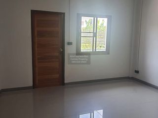 Продажа 2 спальни таунхаус в Лат Пхрао, Бангкок
