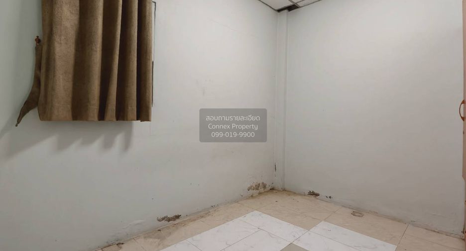 Casa adosada en venta de 4 habitaciones en Chom Thong, Bangkok