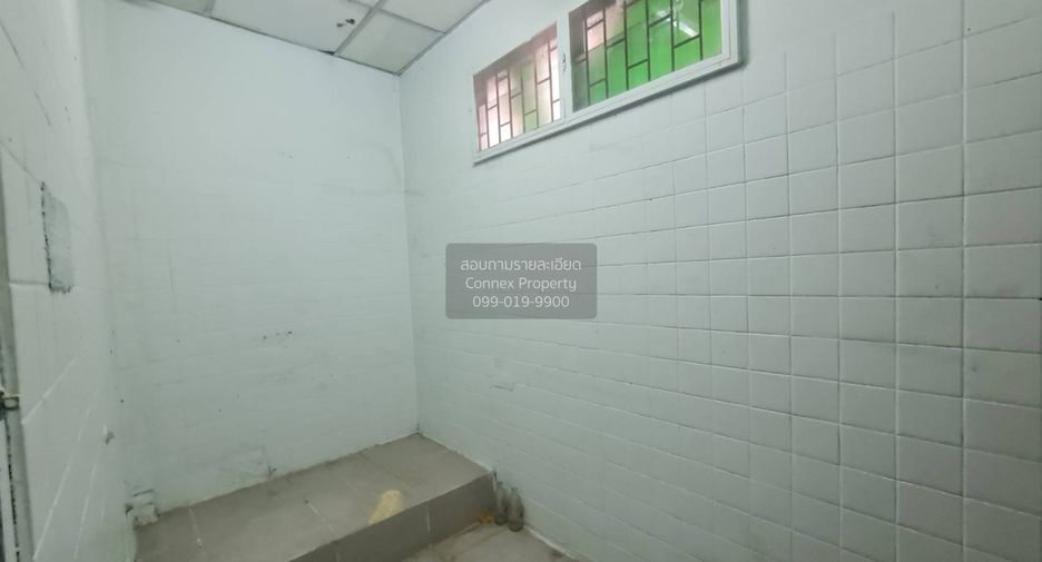 Casa adosada en venta de 4 habitaciones en Chom Thong, Bangkok