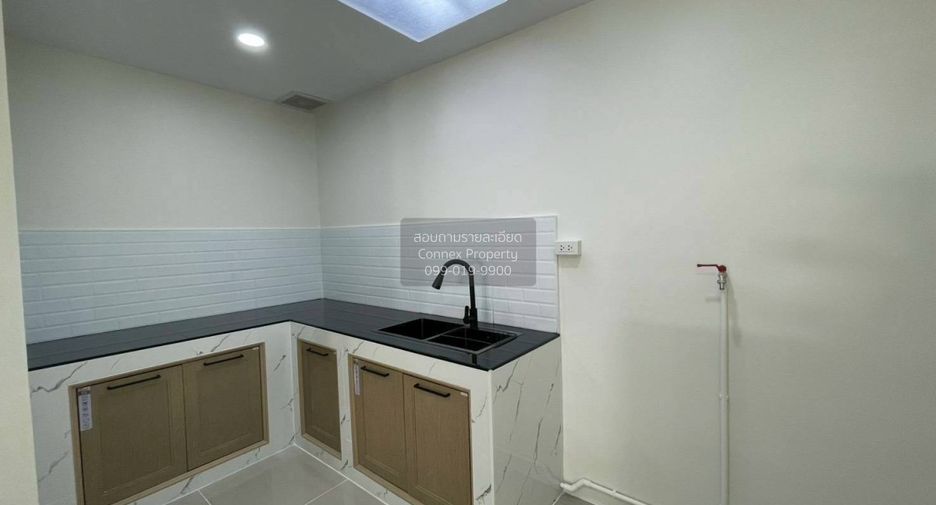 For sale 2 bedrooms townhouse in Sai Mai, Bangkok