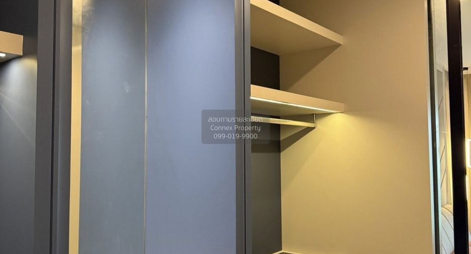 For sale 5 bedrooms house in Thawi Watthana, Bangkok