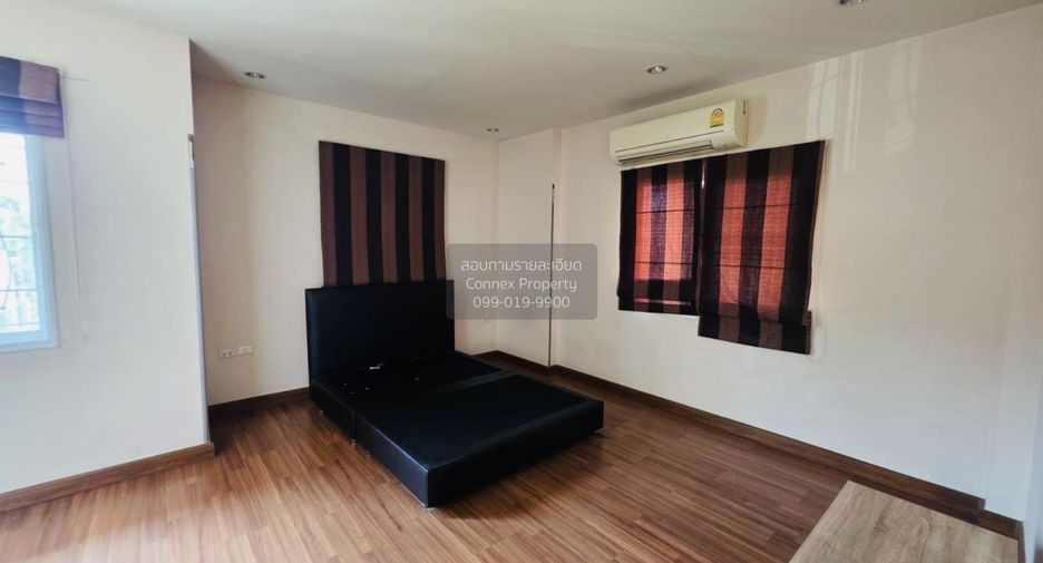 For sale 3 bedrooms house in Mueang Nonthaburi, Nonthaburi