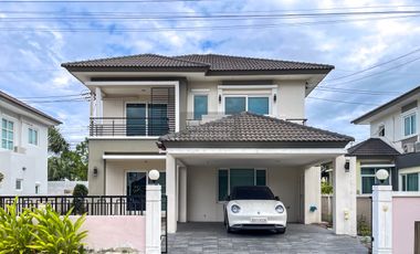For sale 4 bedrooms house in Mueang Samut Sakhon, Samut Sakhon