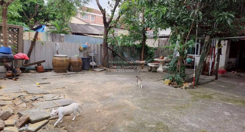 For sale 3 bedrooms house in Chatuchak, Bangkok