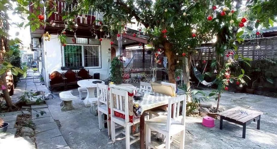 For sale 3 bedrooms house in Chatuchak, Bangkok
