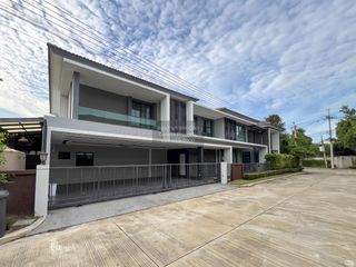 For sale 4 bedrooms house in Mueang Samut Sakhon, Samut Sakhon