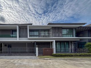 For sale 4 bedrooms house in Mueang Samut Sakhon, Samut Sakhon