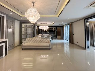 For sale 4 bedrooms house in Mueang Samut Sakhon, Samut Sakhon
