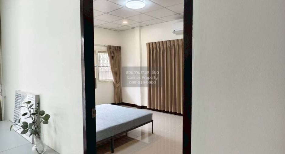 Haus zum Kauf mit 3 Zimmer in Lat Phrao, Bangkok