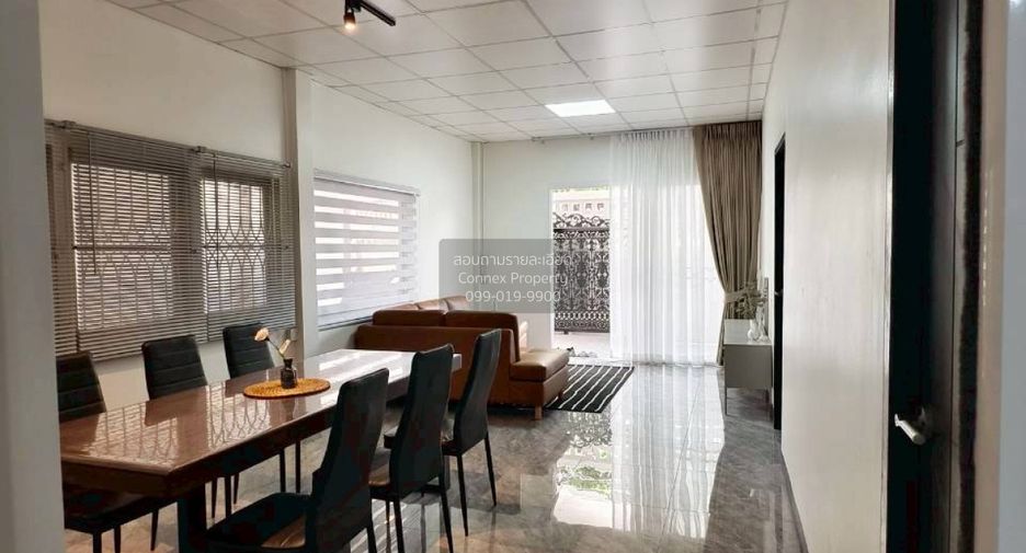 Haus zum Kauf mit 3 Zimmer in Lat Phrao, Bangkok