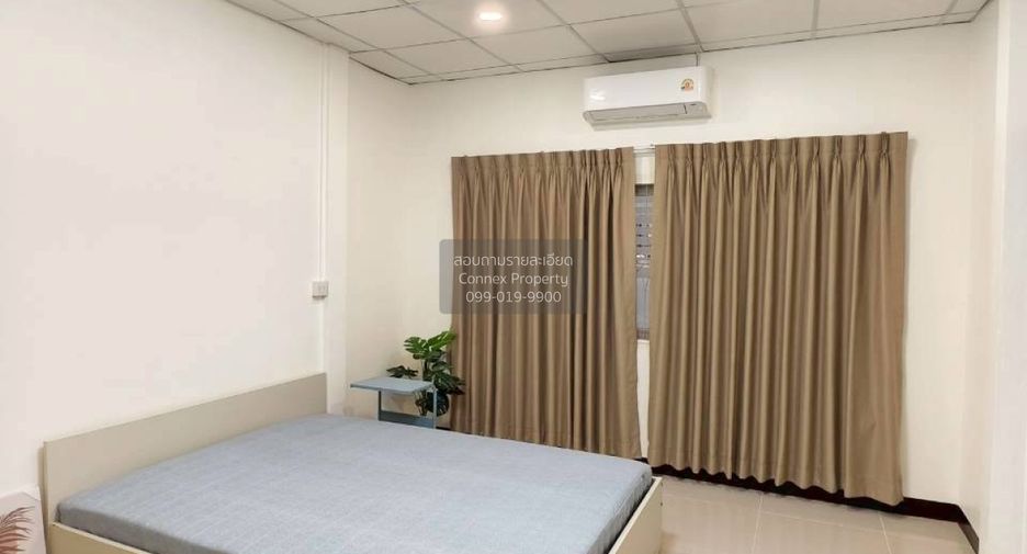 Haus zum Kauf mit 3 Zimmer in Lat Phrao, Bangkok