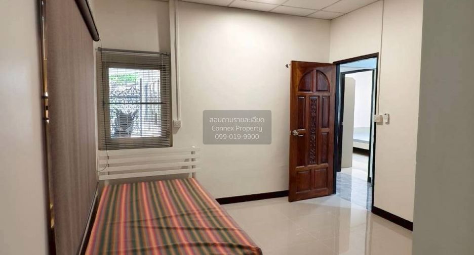 Haus zum Kauf mit 3 Zimmer in Lat Phrao, Bangkok