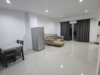 For sale 3 bedrooms townhouse in Prawet, Bangkok