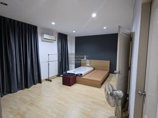 For sale 3 bedrooms townhouse in Prawet, Bangkok