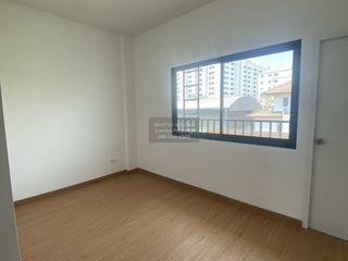 Продажа 4 спальни таунхаус в Банг Кхен, Бангкок