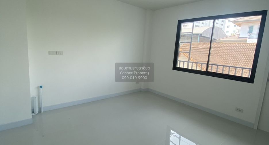 Reihenhaus zum Kauf mit 4 Zimmer in Bang Khen, Bangkok