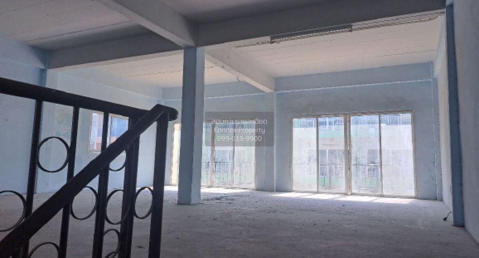 For sale 1 bed retail Space in Bang Khun Thian, Bangkok