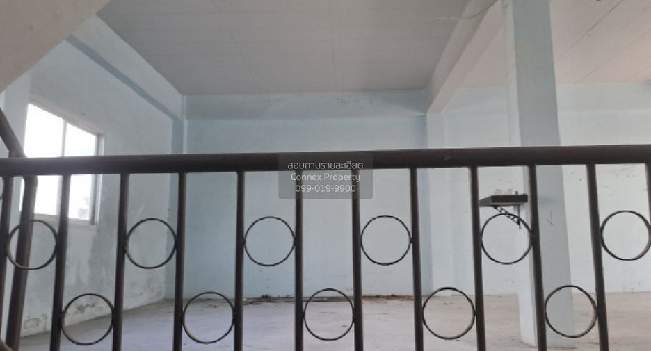 For sale 1 bed retail Space in Bang Khun Thian, Bangkok