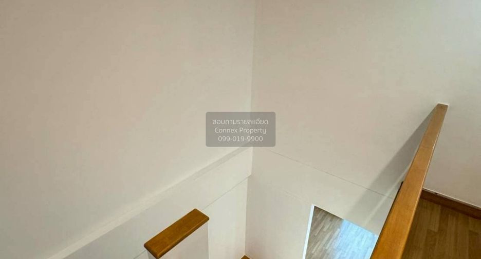 For sale 3 bedrooms townhouse in Chatuchak, Bangkok