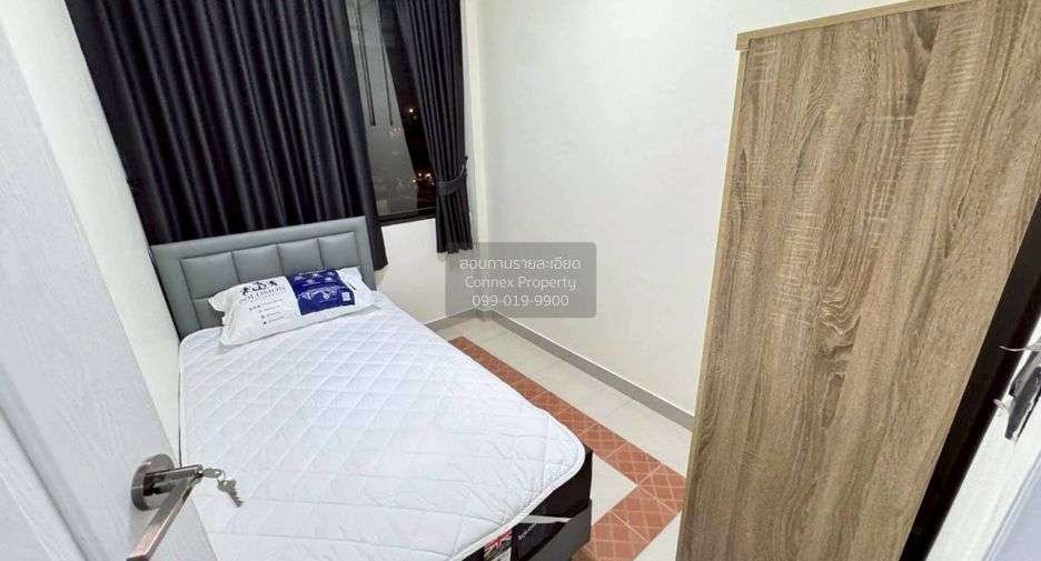 For sale 4 bedrooms townhouse in Wang Thonglang, Bangkok