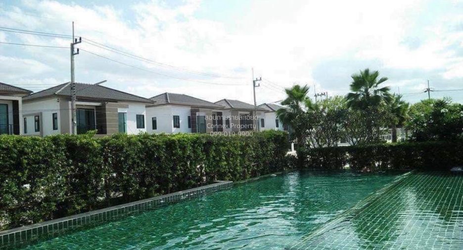 For sale 2 bedrooms townhouse in Mueang Samut Sakhon, Samut Sakhon