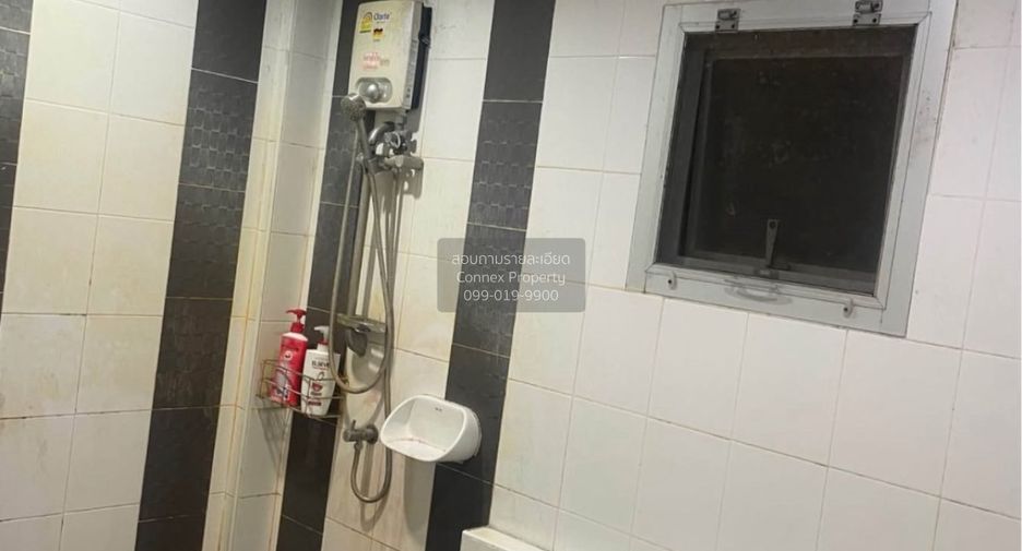 For sale 2 bedrooms townhouse in Mueang Samut Sakhon, Samut Sakhon