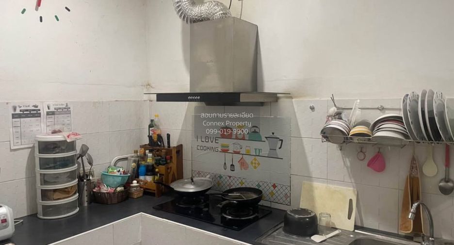 For sale 2 bedrooms townhouse in Mueang Samut Sakhon, Samut Sakhon