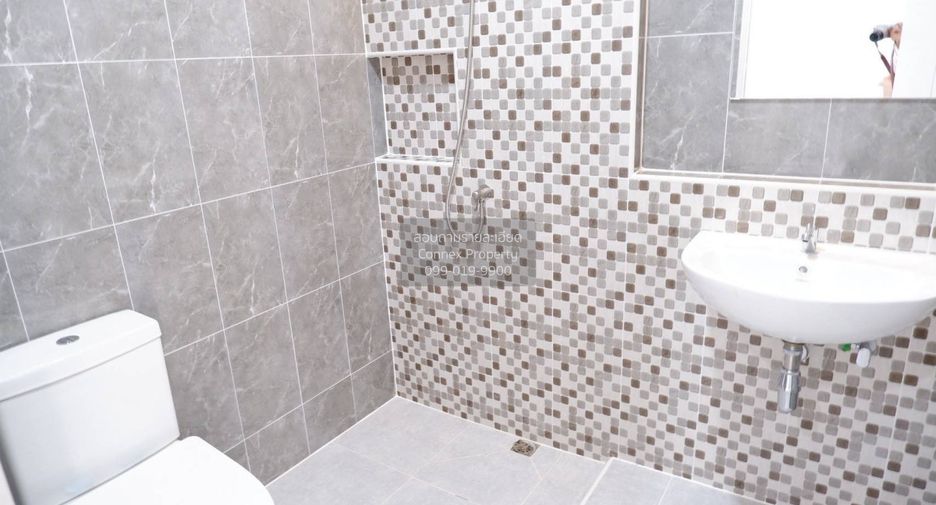 For sale 3 bedrooms townhouse in Thanyaburi, Pathum Thani