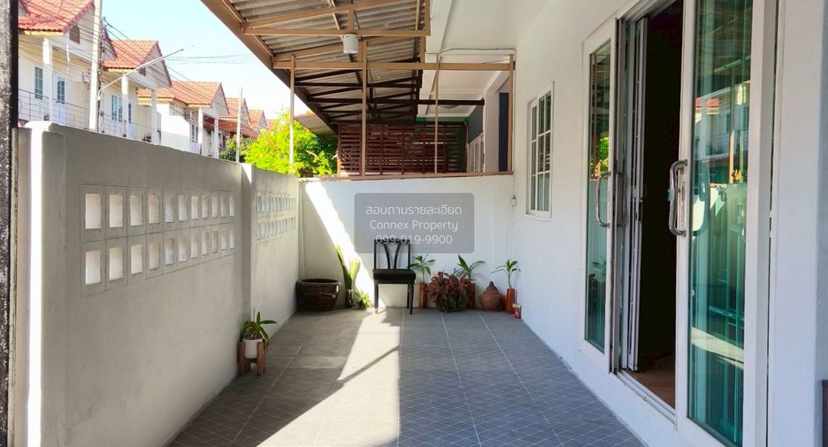 À vendre 3 chambres maison de ville à Mueang Samut Prakan, Samut Prakan