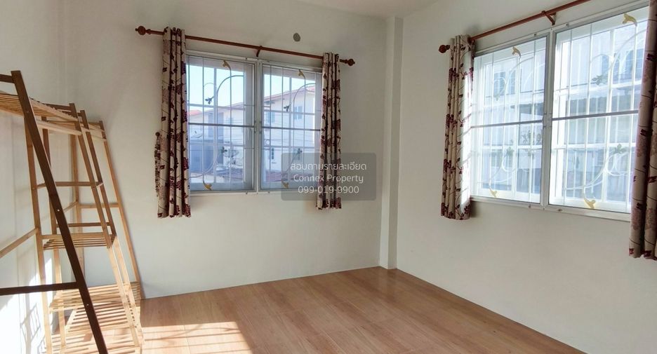 À vendre 3 chambres maison de ville à Mueang Samut Prakan, Samut Prakan