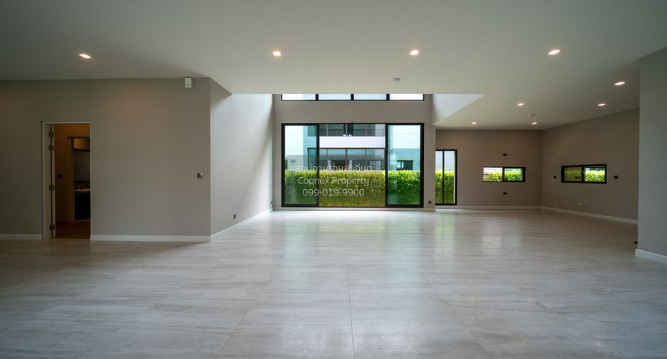 For sale 6 bedrooms house in Thawi Watthana, Bangkok
