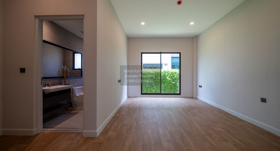 For sale 6 bedrooms house in Thawi Watthana, Bangkok