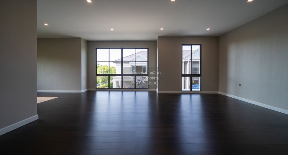 For sale 6 bedrooms house in Thawi Watthana, Bangkok