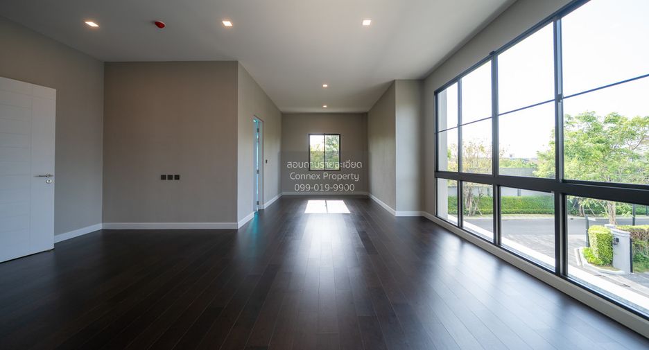 For sale 6 bedrooms house in Thawi Watthana, Bangkok