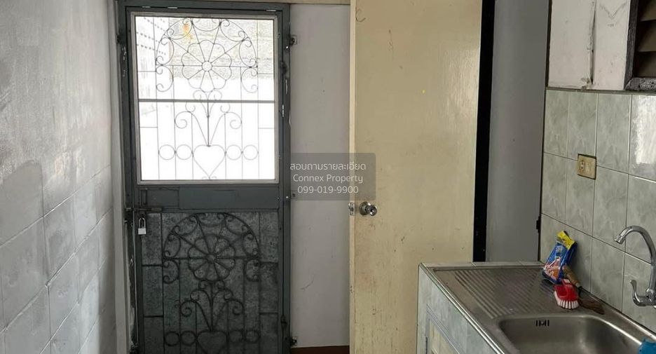 For sale 3 bedrooms townhouse in Thanyaburi, Pathum Thani
