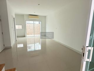 Продажа 3 спальни таунхаус в Mueang Nonthaburi, Нонтабури