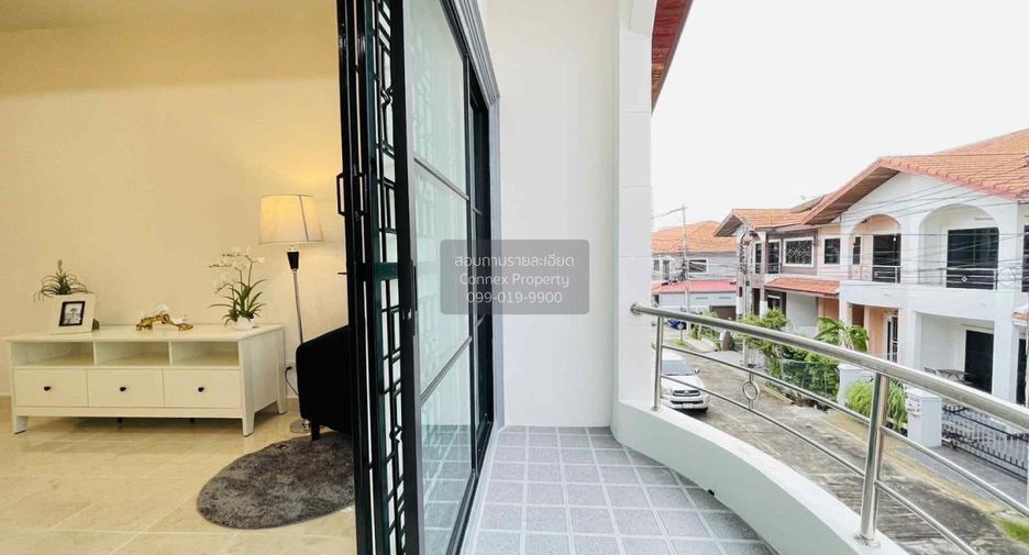 For sale 2 bedrooms townhouse in Bang Lamung, Chonburi