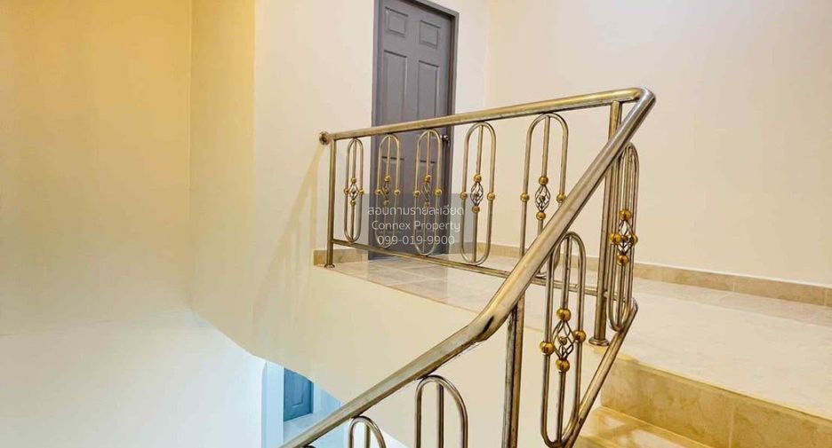 For sale 2 bedrooms townhouse in Bang Lamung, Chonburi