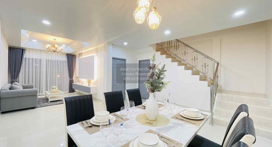 For sale 2 bedrooms townhouse in Bang Lamung, Chonburi