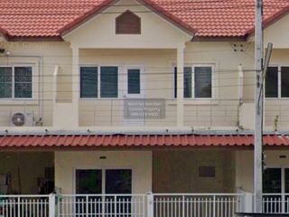 For sale 3 bedrooms townhouse in Mueang Samut Prakan, Samut Prakan