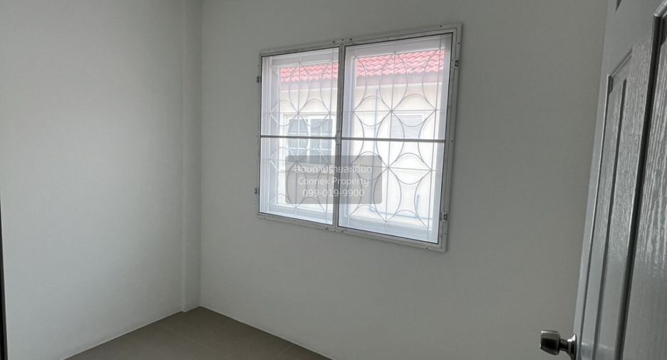 Casa adosada en venta de 3 habitaciones en Mueang Samut Prakan, Samut Prakan