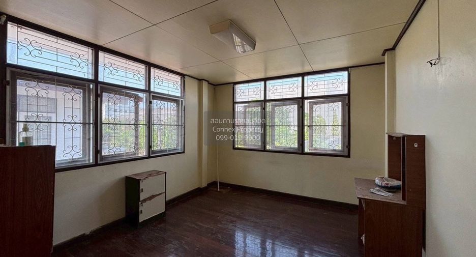 À vendre 5 chambres maison à Wang Thonglang, Bangkok
