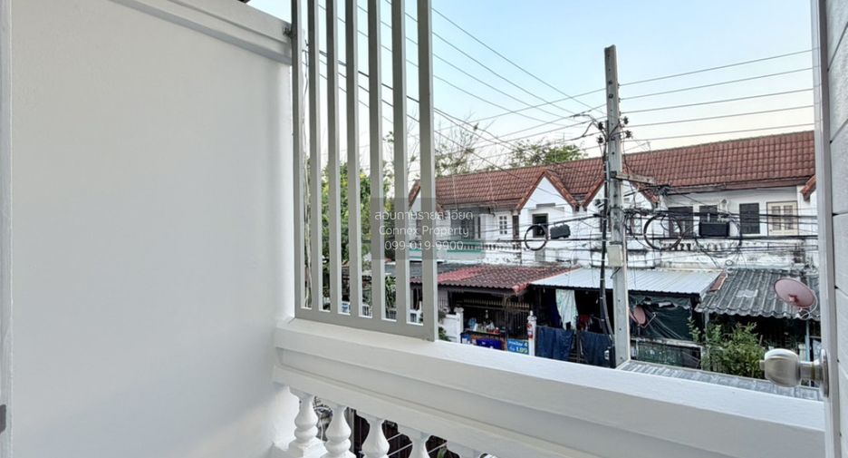 Casa adosada en venta de 3 habitaciones en Bang Bua Thong, Nonthaburi